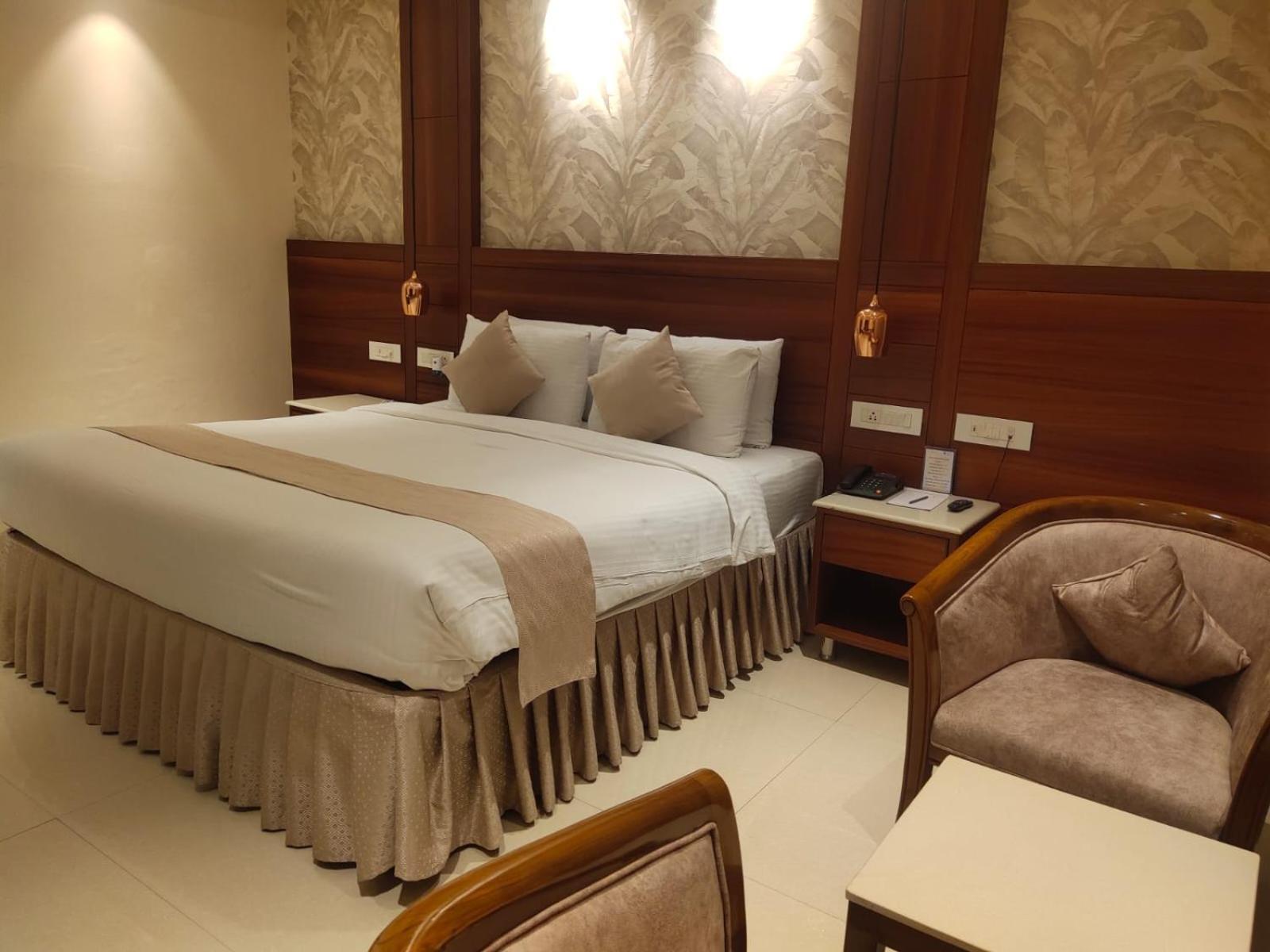 Hotel The Plaza Hajdarabad Zewnętrze zdjęcie