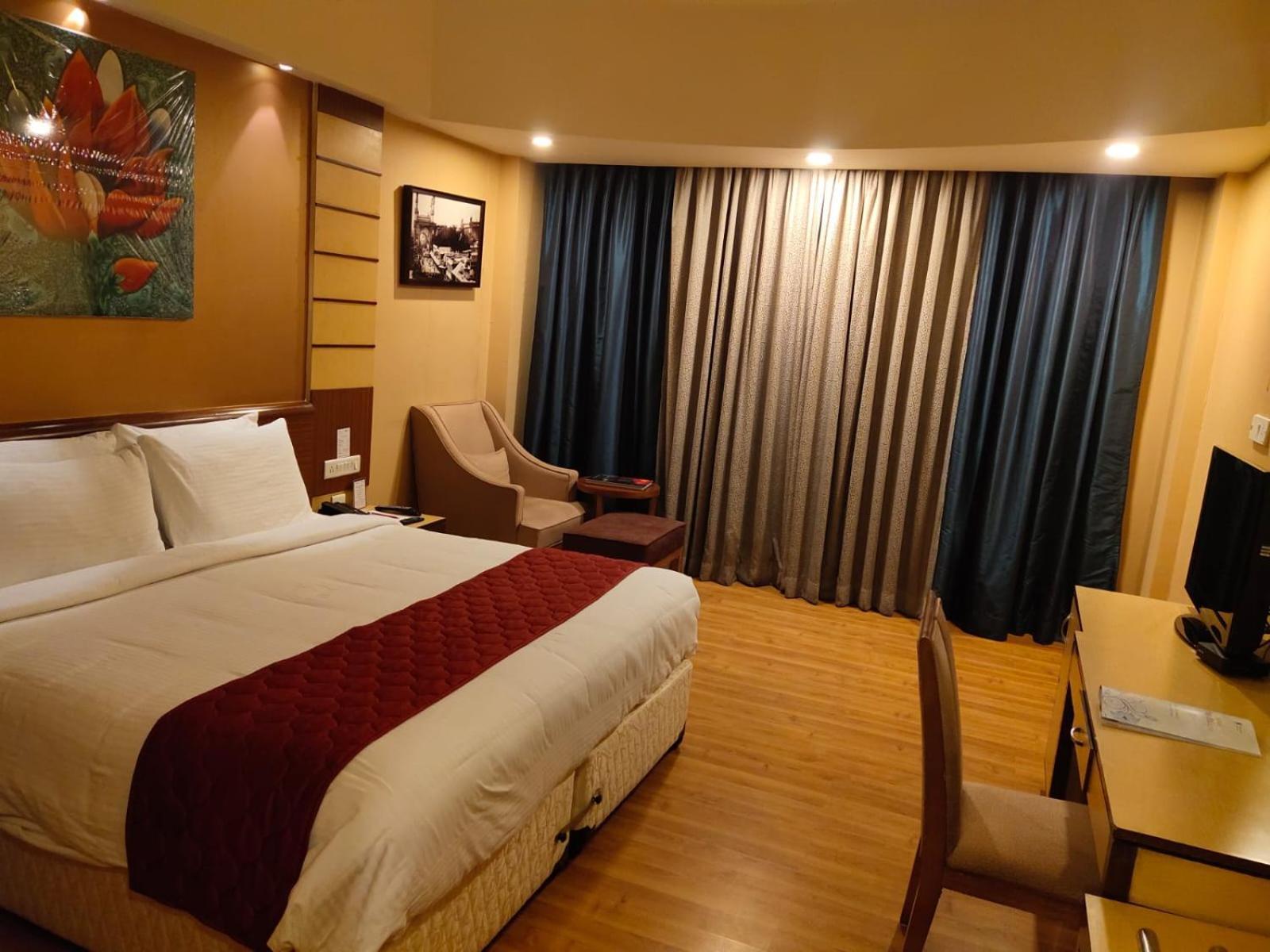 Hotel The Plaza Hajdarabad Zewnętrze zdjęcie