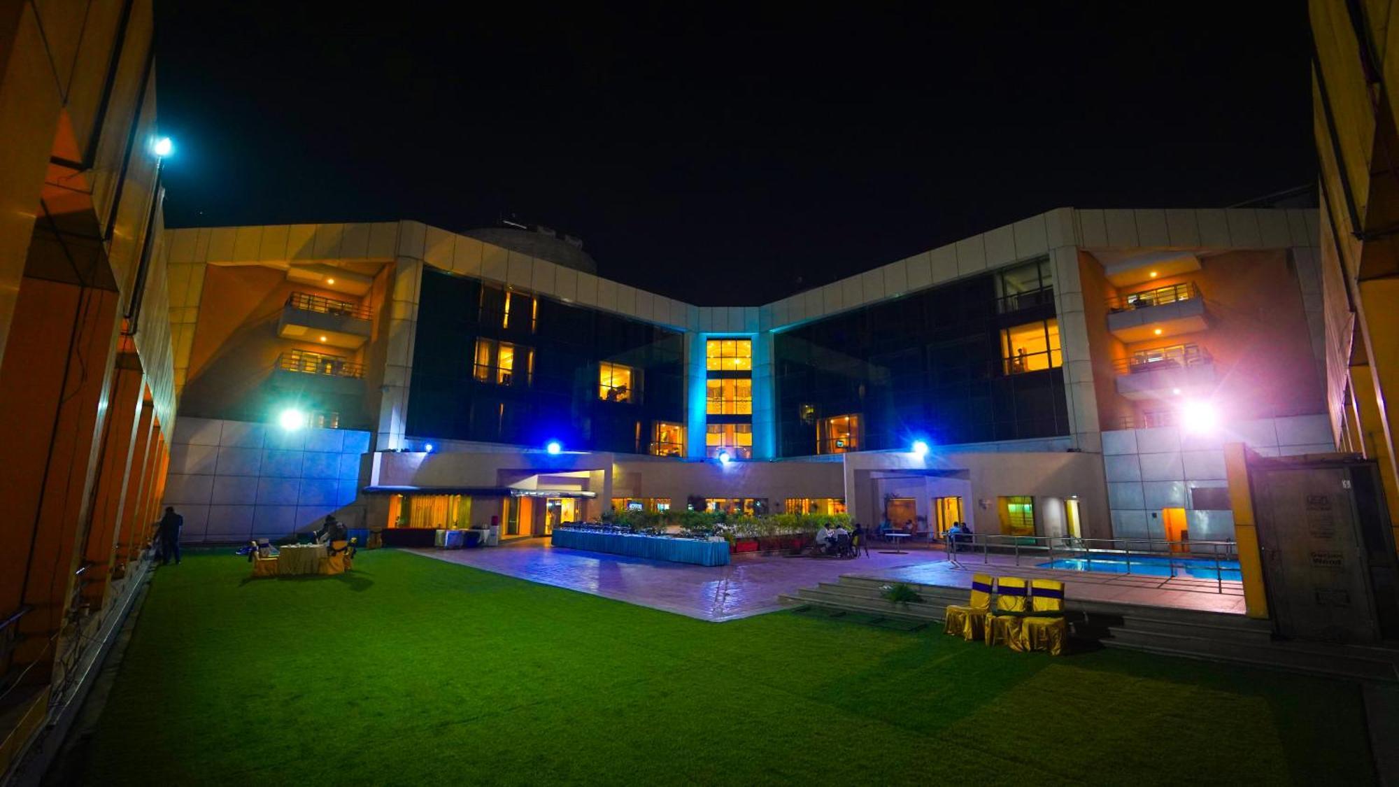 Hotel The Plaza Hajdarabad Zewnętrze zdjęcie